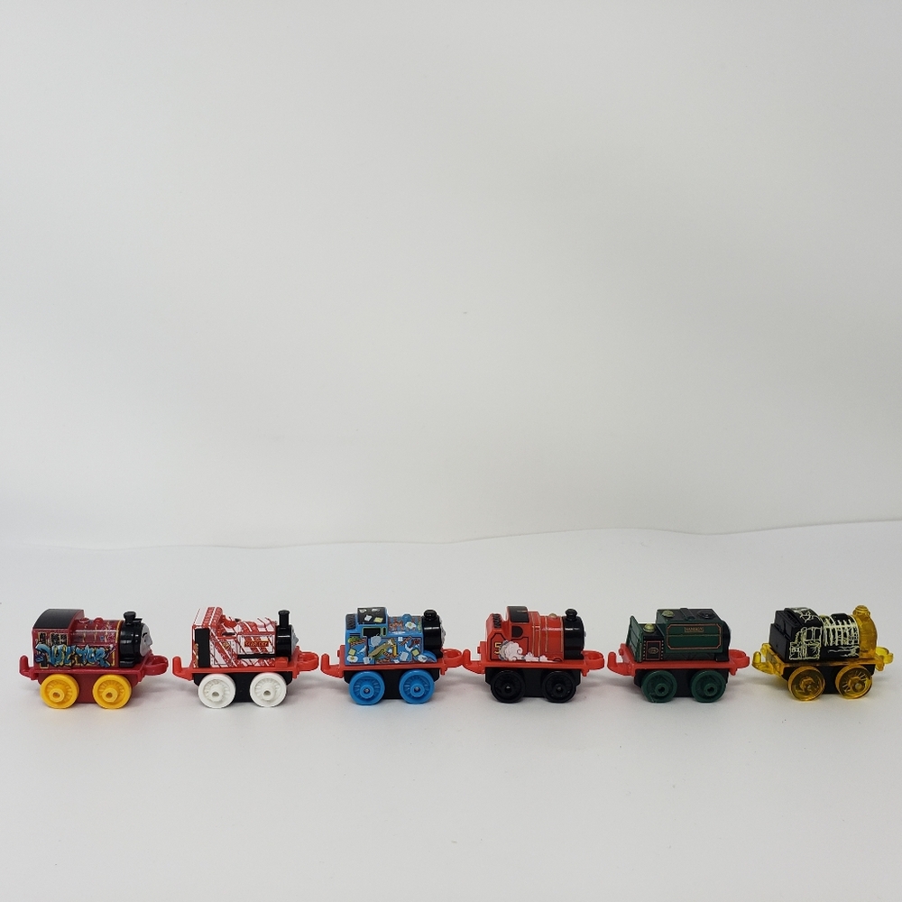 Thomas the Train Small Tiny Trains Lot - Picture 5 of 15